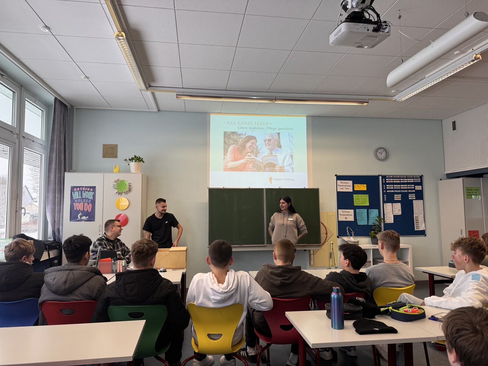 Seniorenzentrum Haus Raphael als Ausbildungsbotschafter in Klassenstufe 8: Leben begleiten, Pflege gestalten