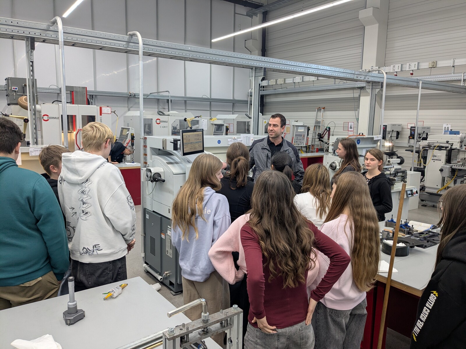Achtklässler zu Besuch bei MS-Schramberg