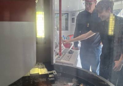 M-E-Truck_CNC_Maschine_original