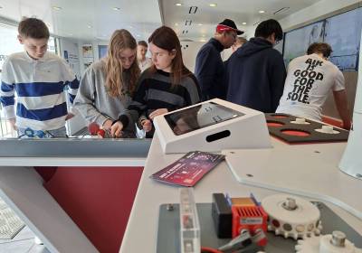 M-E-Truck_Elektrische_Anschlusse_original