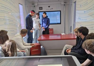 M-E-Truck_Kommunikation_original