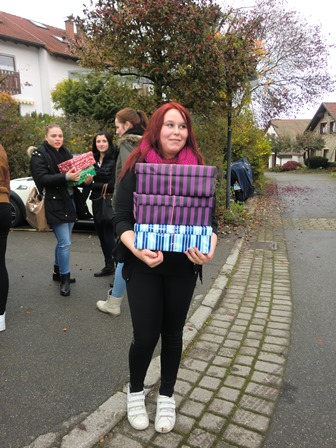 Finale des Projekts "Weihnachten im Schuhkarton"